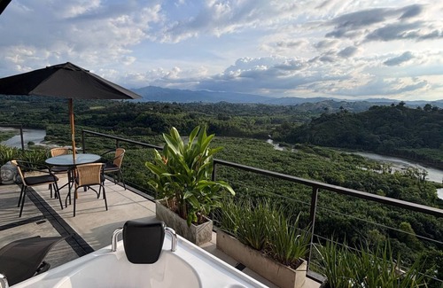 La Tebaida Cabin | Cabin with river and mountain view
