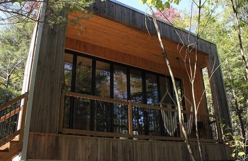 Eastman Cabin | Cabin Zoobox 54 Summa