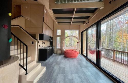 Eastman House | Cabin Zoobox 77