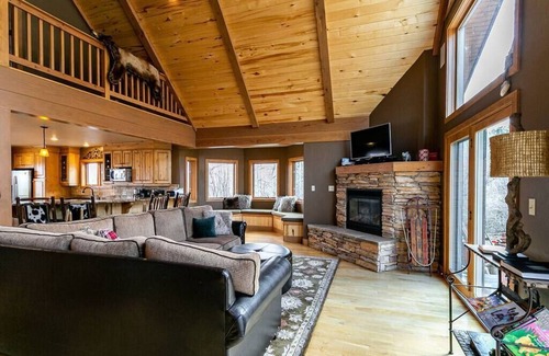 Mesa Ski Chalet | Cabina Bosco - Large Cozy Chalet Near Powderhorn Resort