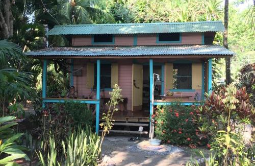 Playa Zancudo House | Cabinas Los Cocos