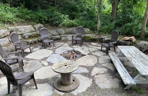 Oneida Cabin | Cabins, cottage, creek, ponds, fishing, hunting, nature,