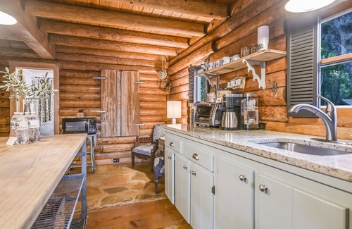 Wimberley Cabin | Cabins on the Square: Creek House