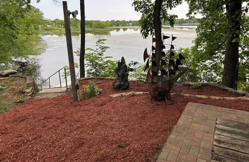 Waterville Cabin | Cabins overlooking the lake Sakatah, bordering the state trail