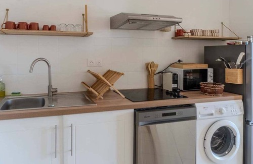 Sainte-Clotilde Centre Apartment | Cactus Apartment, 3 bedrooms – Comfort & Style
