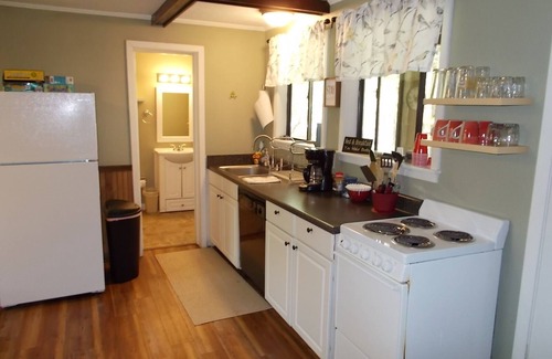 Caddo Gap Cabin | Caddo River Crossing - The Barn Cabin - Has access to the Caddo River