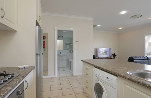 West Tamworth Hotel | Cadman Motor Inn & Apartments