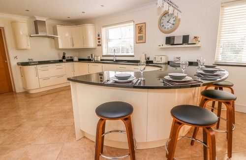Tremain House | CADWGAN, family friendly, luxury holiday cottage in Aberporth