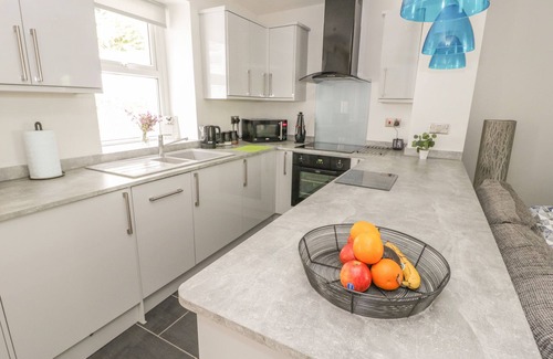 Dwygyfylchi Cottage | CAE BACH, pet friendly, with open fire in Dwygyfylchi