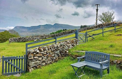 Dolgellau House | CaeEinion Cottage a Georgeous Rural Retreat Nr Dolgellau