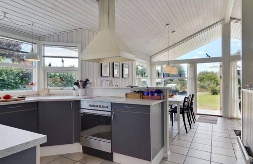 Hov House | "Caia" - 375m from the sea by Interhome