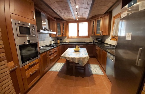 San Martin Sarroca House | Cal Dragano with charm between vineyards with pool