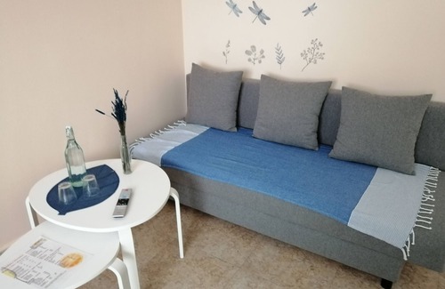 Moja House | Cal Roig