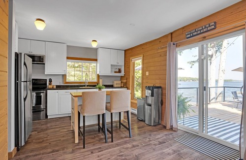 Calabogie Cottage | Calabogie Lake Cottage, walking distance to ski hill