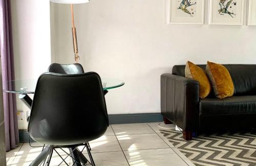 Menlo Park Apartment | CALDESMO Private Apartment