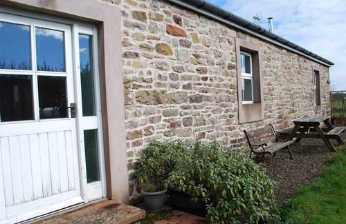 Farlam House | Calf Close Cottage: a rural retreat, dog-friendly, eco-friendly