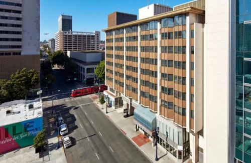 Civic Core House | Cali Adventure Awaits! Short Walk to Balboa Park and San Diego Zoo