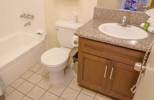 Clairemont Hotel | California Suites Hotel