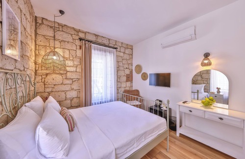 Hacımemis Hotel | Caliza Alacati