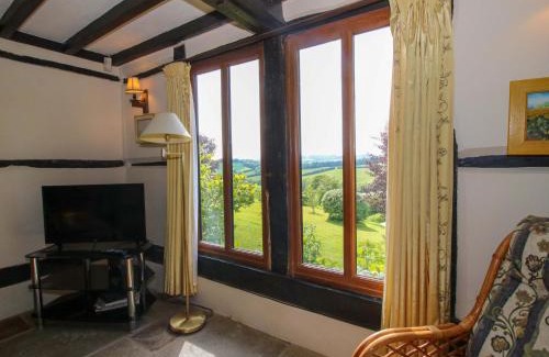 Acton Scott House | Callow Cottage