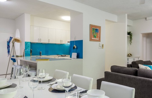 Palm Cove Apartment | Calm Chills at Palm Cove