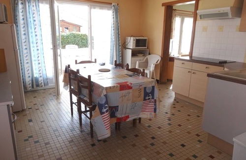 LʼAiguillon-sur-Mer House | Calm cottage near fishing with garden and wifi