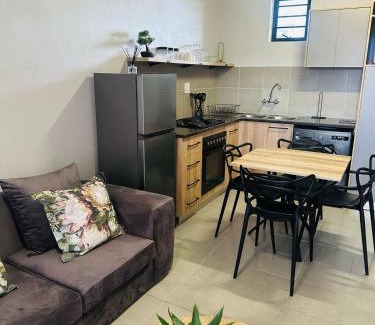 Derdepoort Apartment | Calm & Cozy Apartment 2