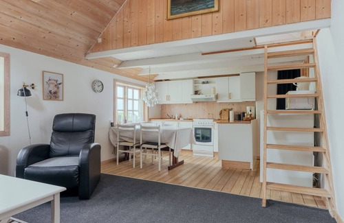 Kvivik House | Calm & Cozy | Scenic Village | Nature