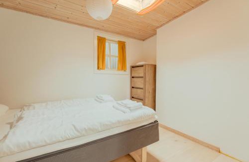 Kvivik Apartment | Calm & Cozy/Scenic Village/Nature