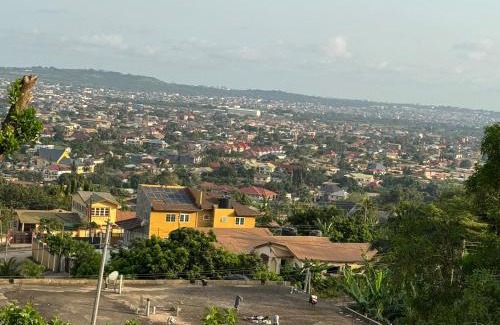 North Legon Apartment | Calm Hillside Swimming Pool Villa Apartment
