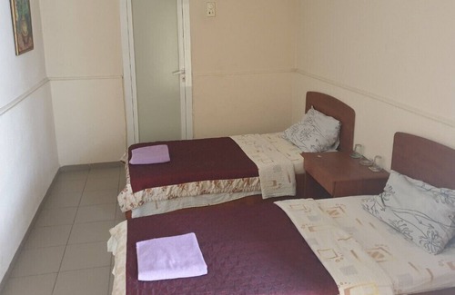 Skopje Region Apartment | Calm motel near the city center with great family accomodations and free parking