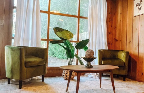 Vernon House | Calm, stylish space. Across the street from the park. Perfect little getaway.