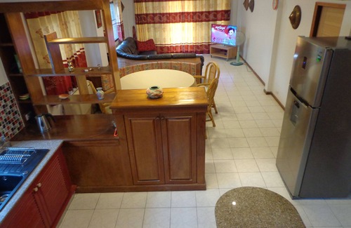 Saen Suk Villa | Calv-Inn 3 189m2 4 bedroom 2 wc big livingroom and ktichen