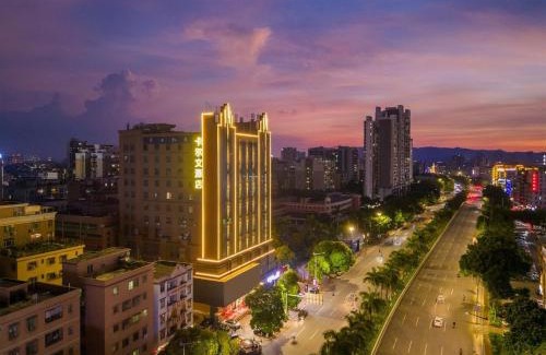 Huadu Hotel | Calvin International Hotel Guangzhou Baiyun International Airport Huadu Plaza Branch - Free Deliver Service to Guangzhou Baiyun International Airport & Free Deliver Service to Canton Fair Complex During Canton Fair Period