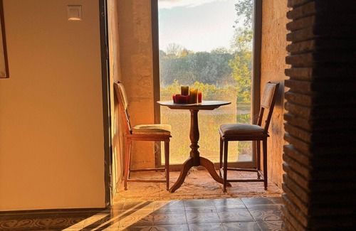 Saint-Gilles Apartment | Camargue farmhouse on the water's edge