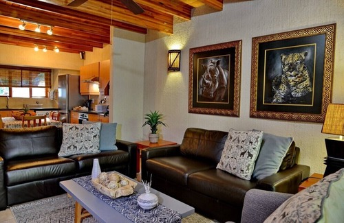 Hazyview House | Cambalala Unit 4 - Luxury Self Catering Vacation Rental In Kruger Park Lodge