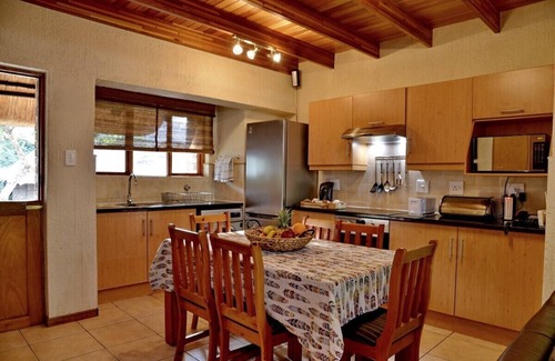 Hazyview House | Cambalala Unit 4 - Luxury Self Catering Vacation Rental In Kruger Park Lodge