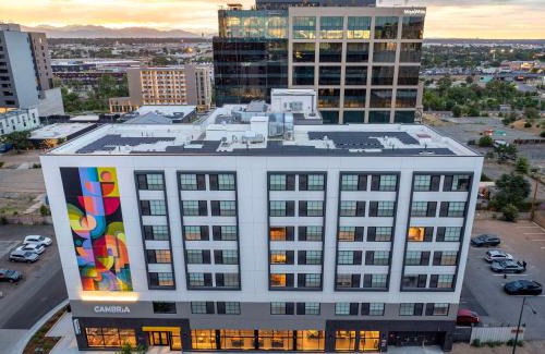 River North Art District Hotel | Cambria Hotel Denver Downtown RiNo
