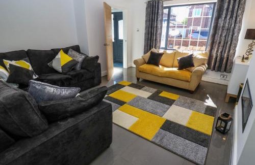 Carlton House | Camellia House