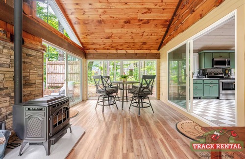 Galway House | Camp Ellwin - Galway Lake Retreat