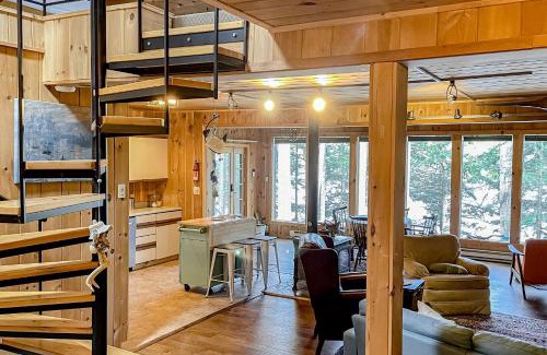Palermo House | Camp Loon a Tic