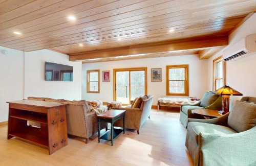 Bolton Landing House | Camp Ridgewood Home and Cottage