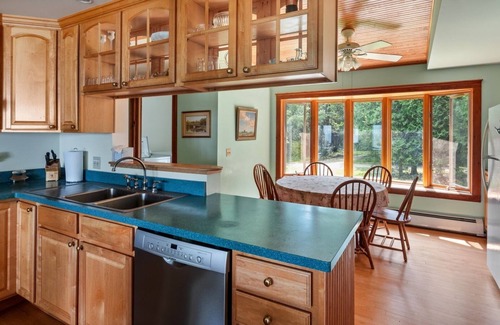 Shelburne Cottage | Camp Roosevelt 5 Bedroom Cottage by RedAwning