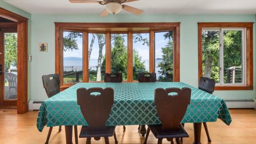 Shelburne House | Camp Roosevelt cottage