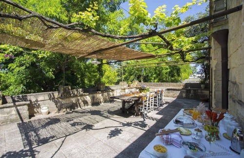 Casamassella Apartment | Campana Suite with access to park and pool