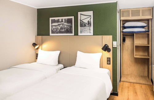 Meaux Hotel | Campanile Meaux