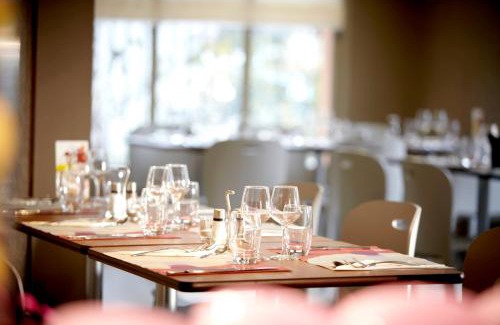 Sannois Hotel | Campanile NATURE - Sannois Ermont