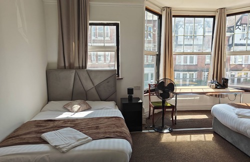 Thorpe Satchville House | Campbell's Guest House
