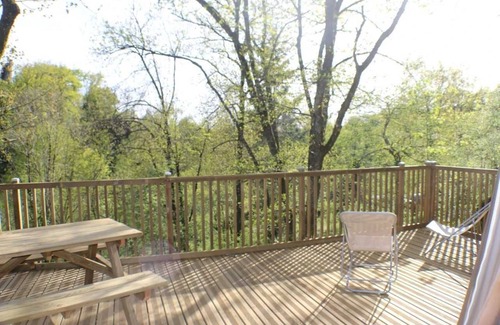 Saint-Constant-Fournoules House | Camping 3 étoiles - Piscine - ccafg0d