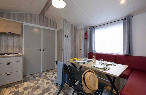 Montpon-Menesterol House | Camping 3 étoiles - Piscine - ccba0bb